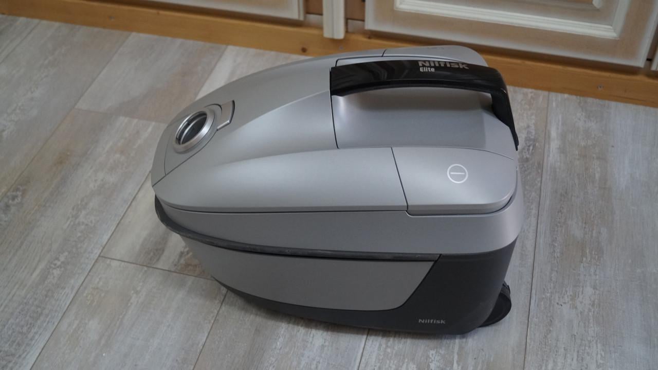 Nilfisk elite energy 750 Watt classic parket / gladde vloer stofzuiger.