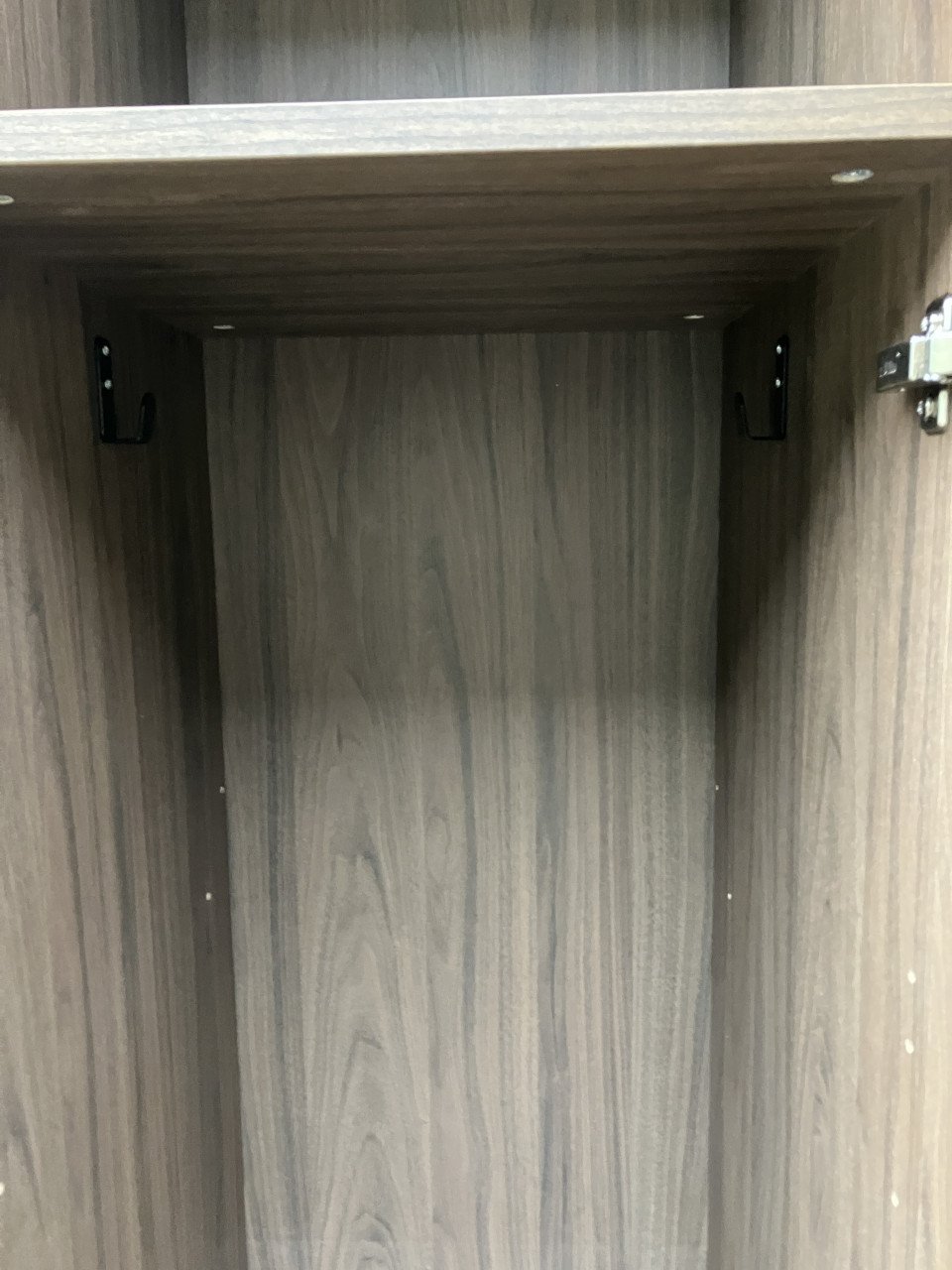Locker kasten 182 hg x45 br x 50 dp. De laatste