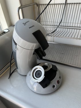 Als nieuw en bijna niet gebruikte Philips Senseo koffiezetapparaat