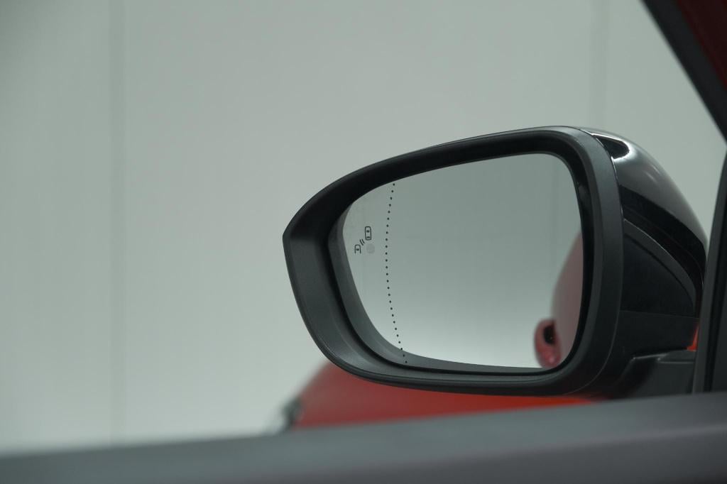 Renault Austral 1.2 e-tech full hybrid 200 techno | 360 camera | panoramada