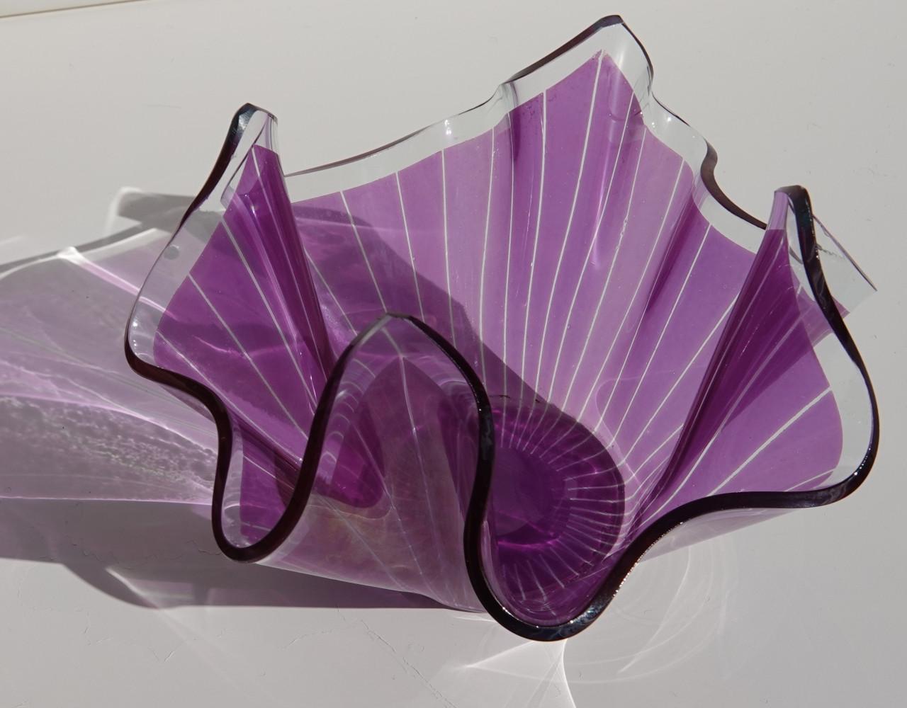 Chance Glass schaaltje zakdoekmodel paars retro