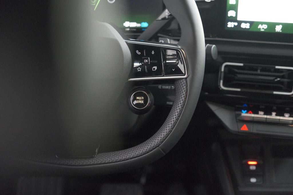 Renault 4 comfort range iconic 52 kwh | pack advanced driving assist | adap