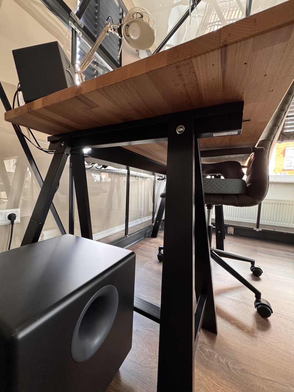 IKEA Bureau 160x80 cm op Schagen – Kabelgoot z.g.a.n.