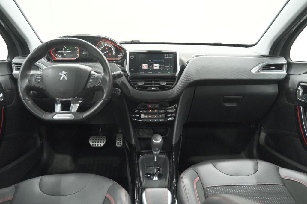 Peugeot 2008 puretech 110 eat6 gt-line | trekhaak | panoramadak | apple car