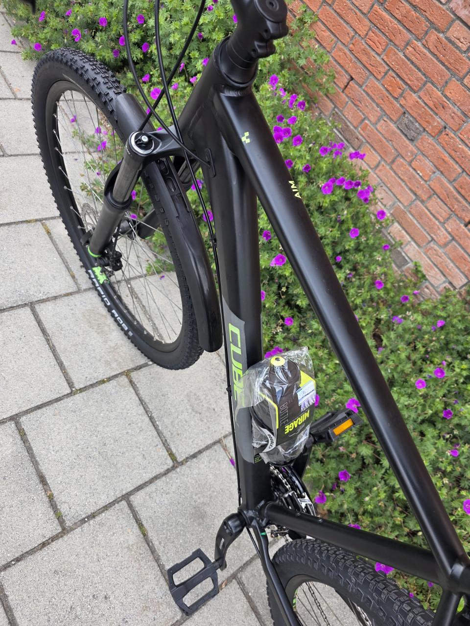 CUBE | AIM | 29 INCH | FRAME 51 CM | 3X8 V | NETTE STAAT!