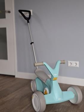 BERG GO2 Mint/Groen met duwstang (vanaf 1 jaar)