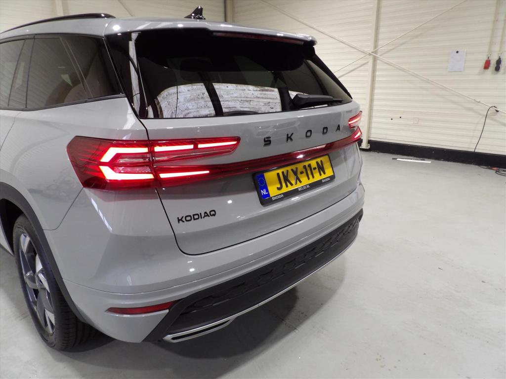 Skoda Kodiaq 1.5 tsi mhev 150pk dsg-7 sportline business 7zits