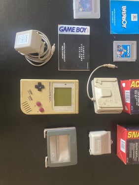 Gameboy met toebehoren en spellen