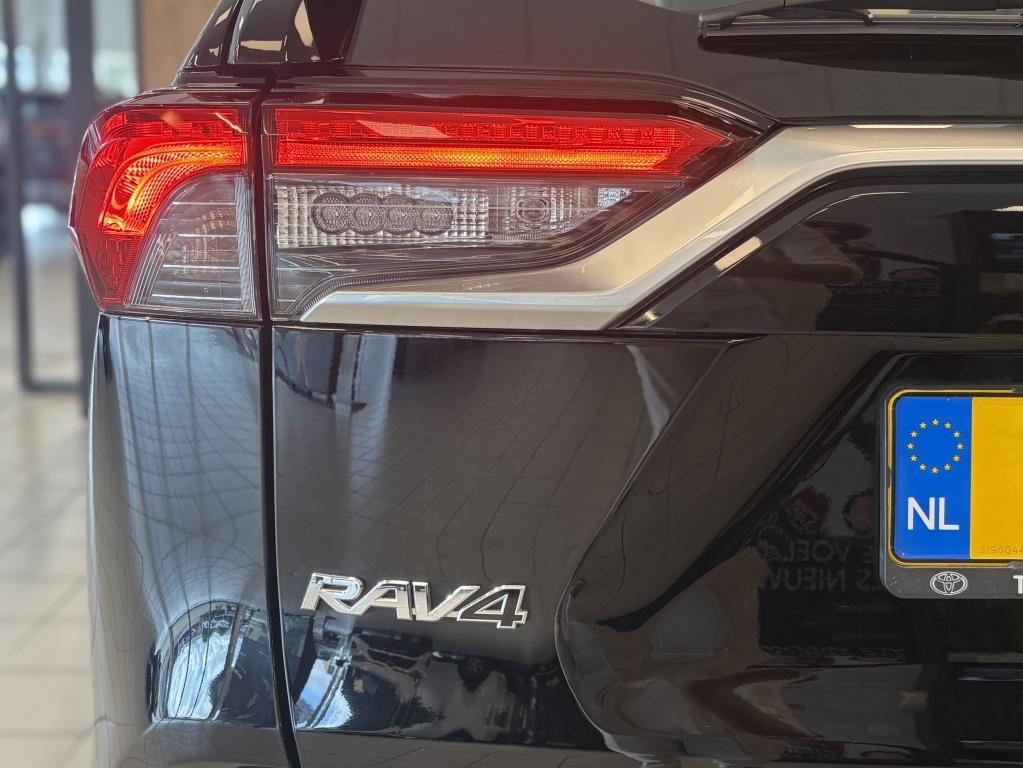 Toyota Rav4 2.0 vvt-ie active | trekgewicht 1500 kg | trekhaak |