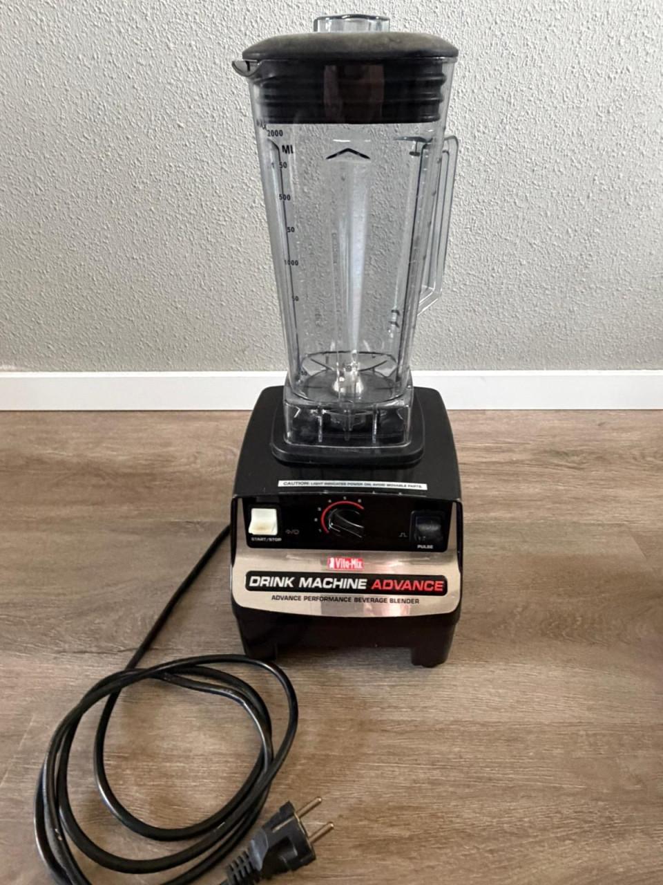 Vita-Mix Drink Machine Advance blender