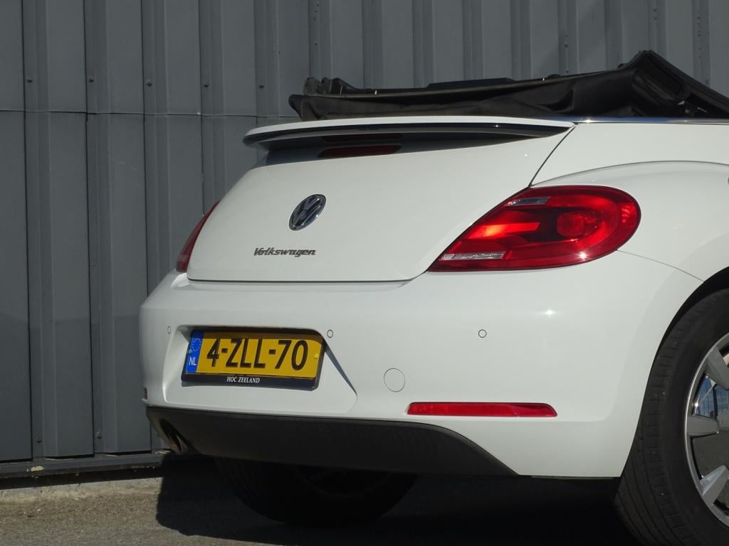 Volkswagen New Beetle cabriolet 1.2 tsi design bluemotion