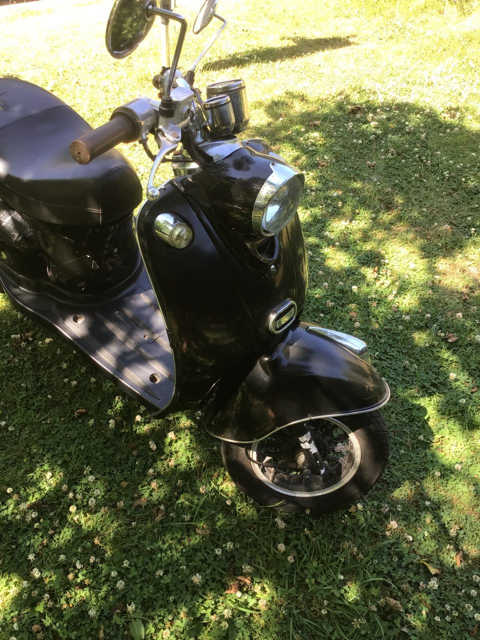 LaSouris trendy retro snorscooter