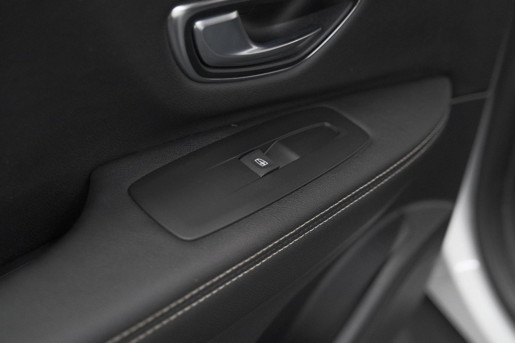 Renault Grand Scenic tce 140 edc intens | 7 zitplaatsen | trekhaak | camera