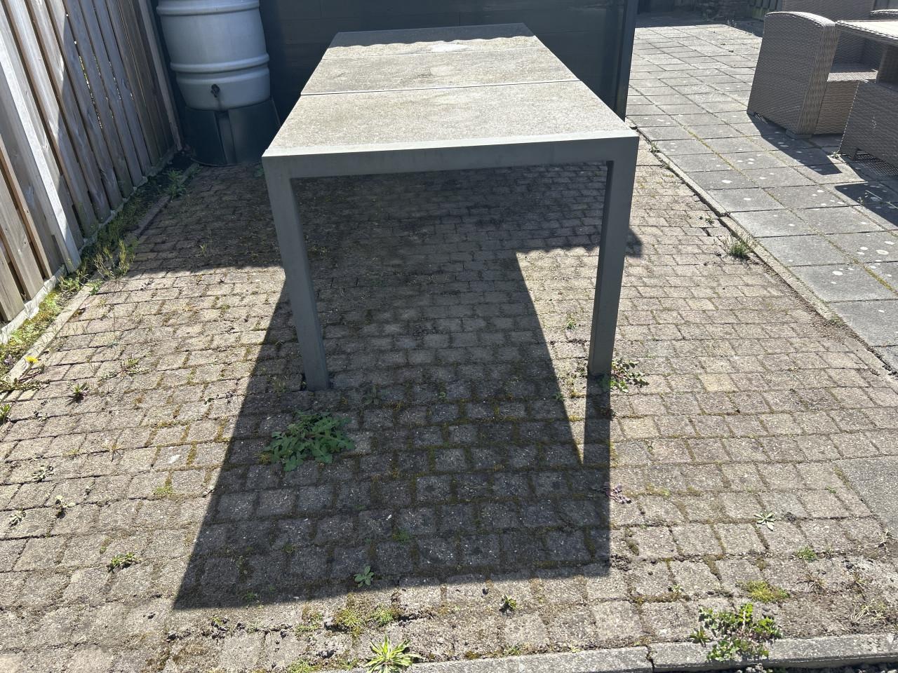 Tuin tafel