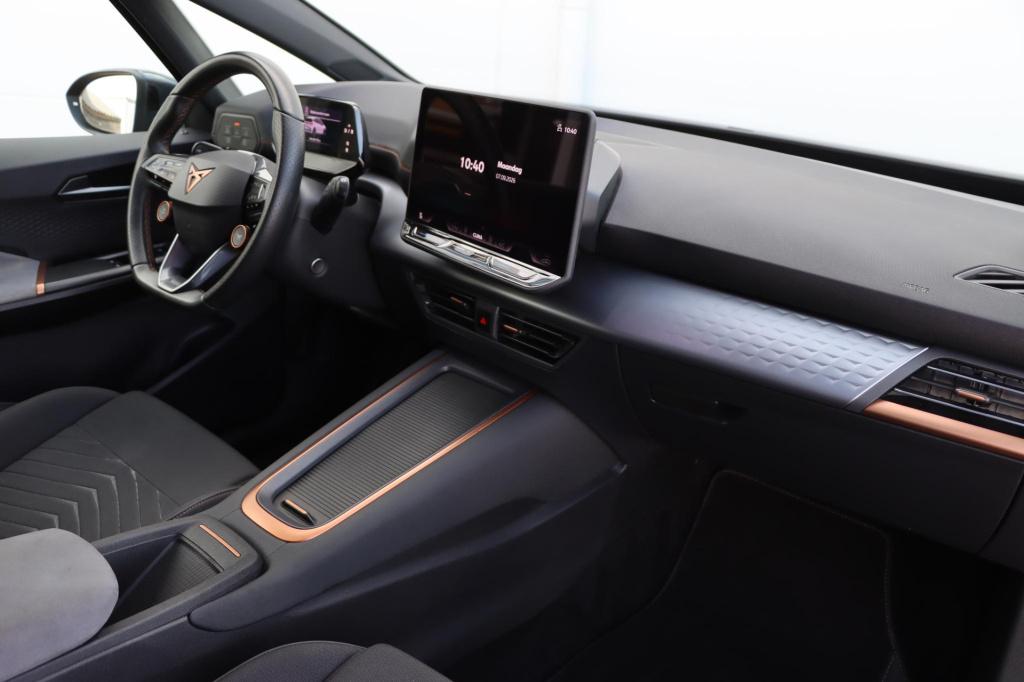 Cupra Born business 63 kwh 231pk | soh 98,8% |