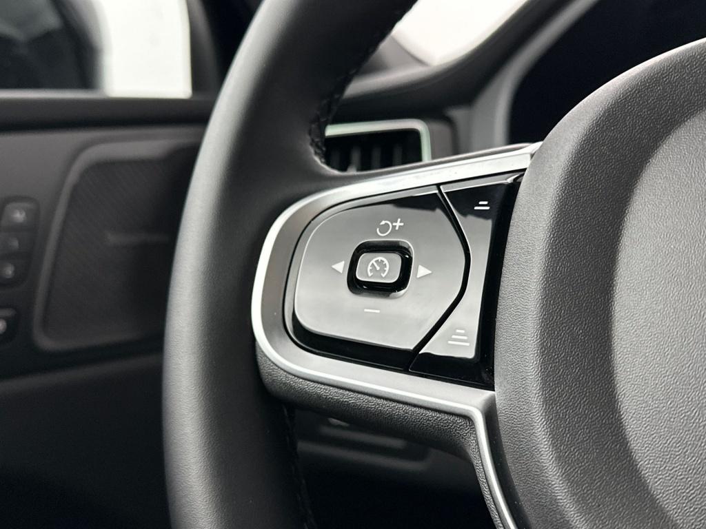 Volvo XC60 t6 398pk recharge ultra black edition| pano| 360camera| h&k soun