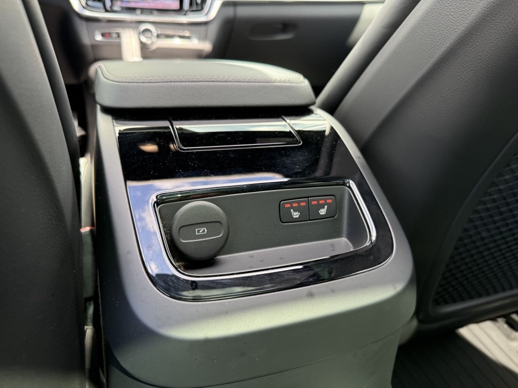 Volvo V90 t6 340pk recharge r-design| panodak| adap.cruise| 360camera| tre