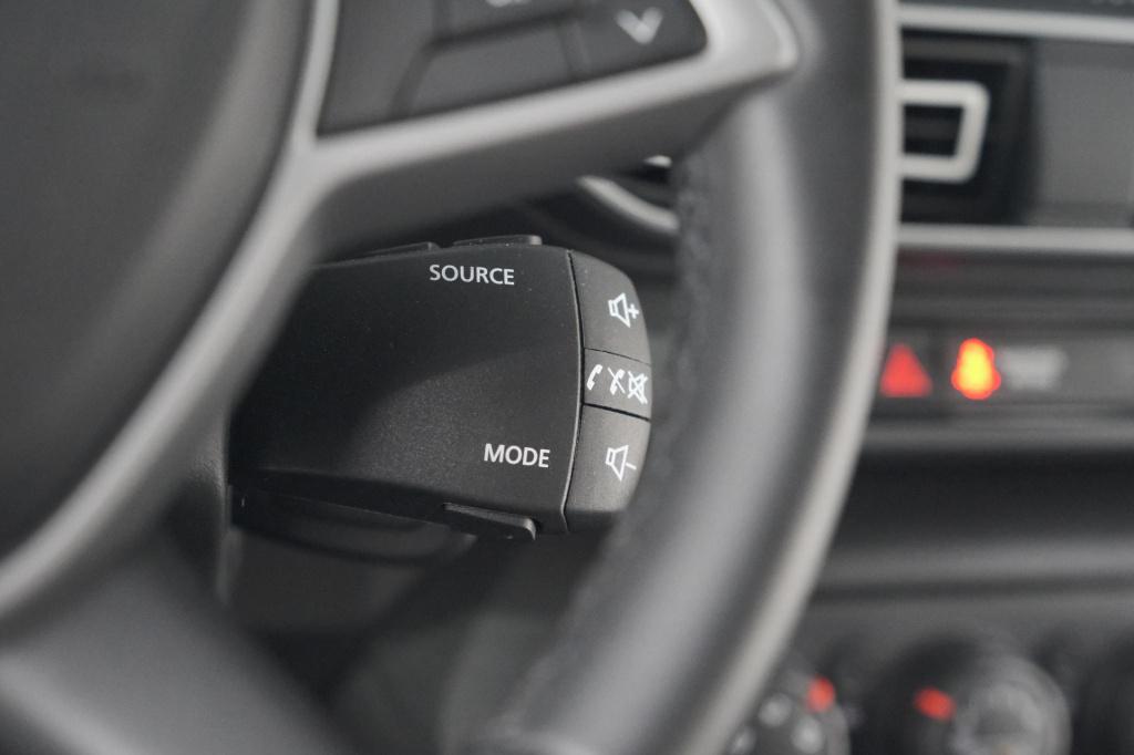 Dacia Sandero tce 90 cvt expression | parkeersensoren | apple carplay | cru