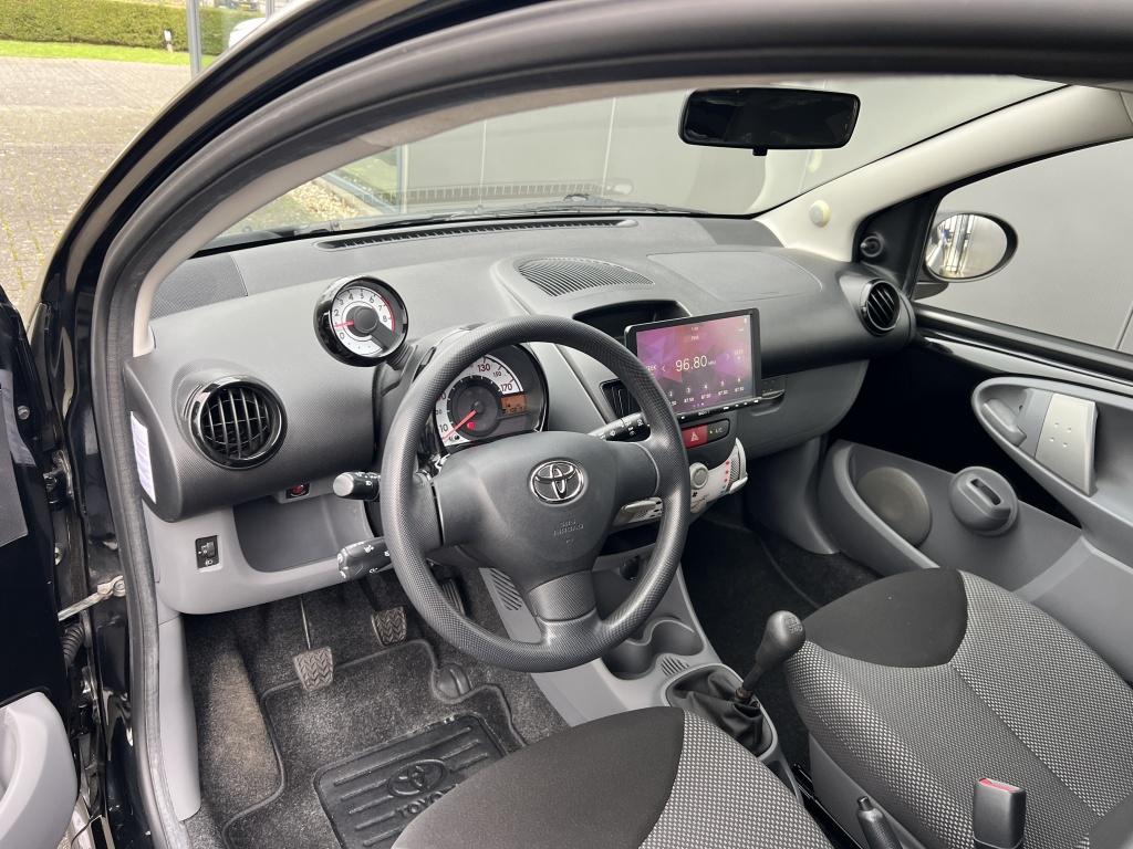 Toyota Aygo 1.0-12v dyn. nav.
