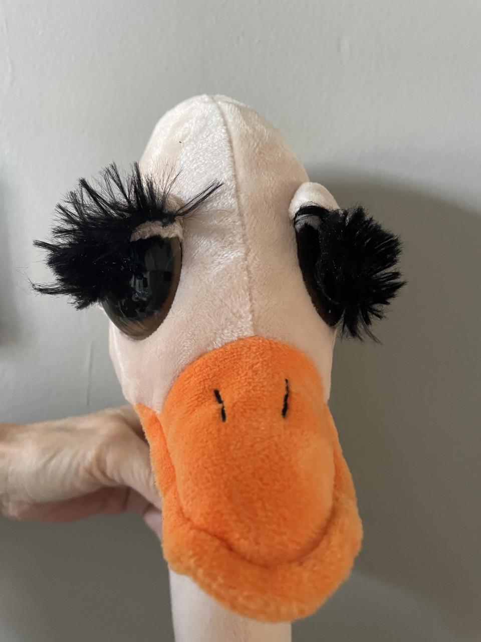 Grote pluche struisvogel