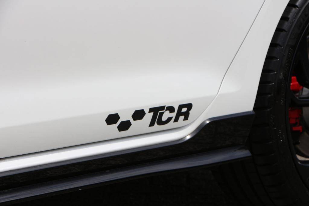 Volkswagen Golf 2.0 tsi gti tcr | akrapovic | pano | acc
