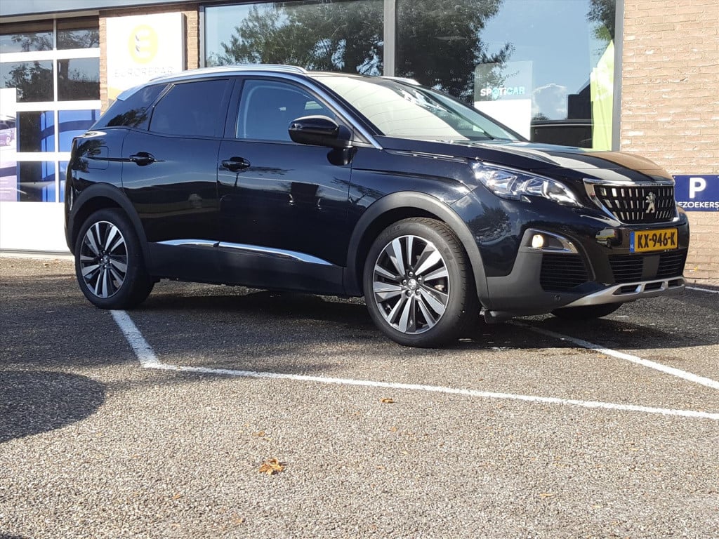 Peugeot 3008 1.2pt 130pk allure trekhaak | navi | apple carplay & android a
