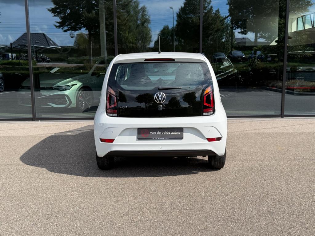 Volkswagen UP! 1.0 5-deurs | camera | cruise | airco | bluetooth | pdc | ri