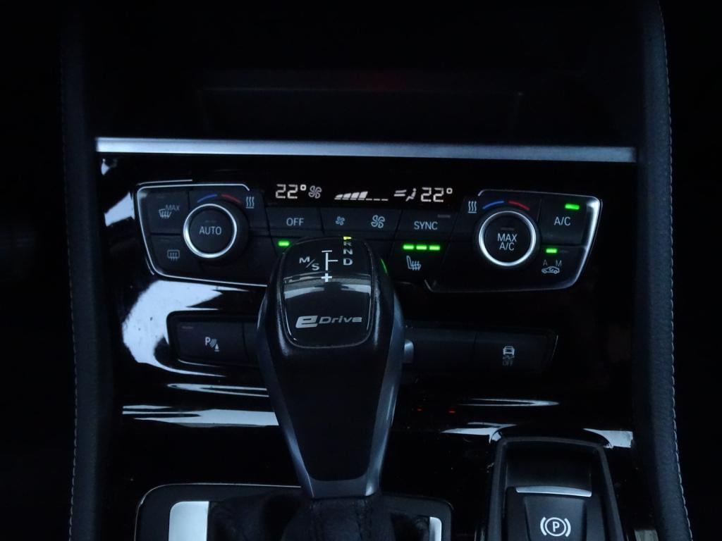 BMW 2-serie active tourer 225xe iperformance high executive luxury line | l