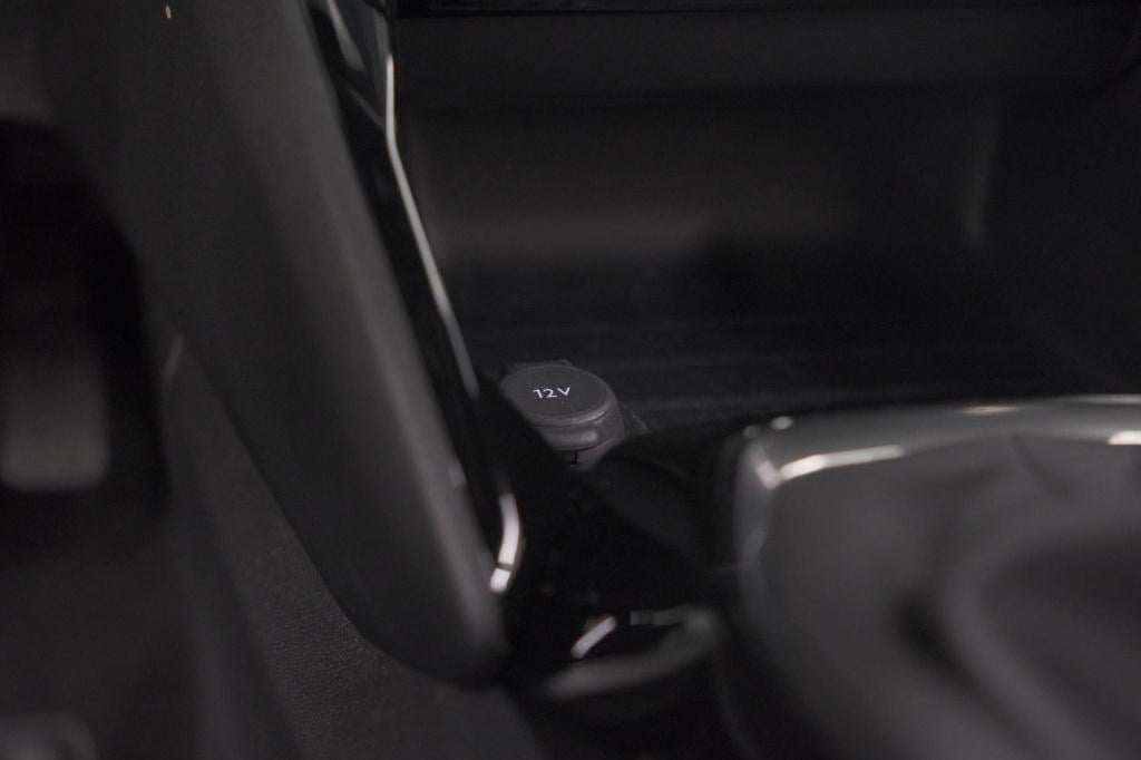 Peugeot 2008 puretech 100 allure | camera | navigatie | parkeersensoren | a