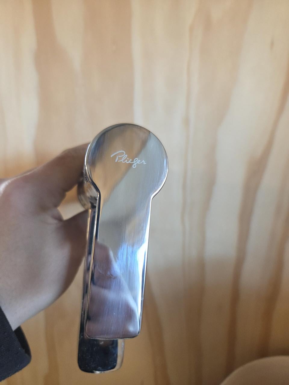 Te koop: Nieuwe WC fonteintje set – Plieger (compleet!)