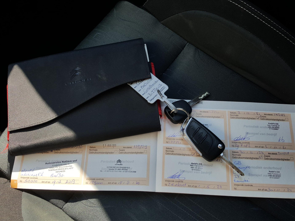 Citroen C4 1.2 e-thp 131pk exclusive navigatie | cruise & climate control |