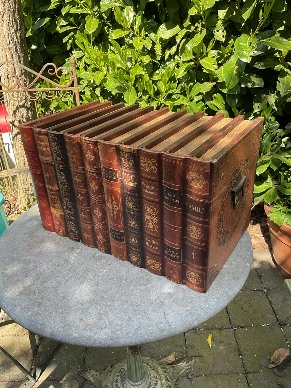 Antieke boeken opbergkist