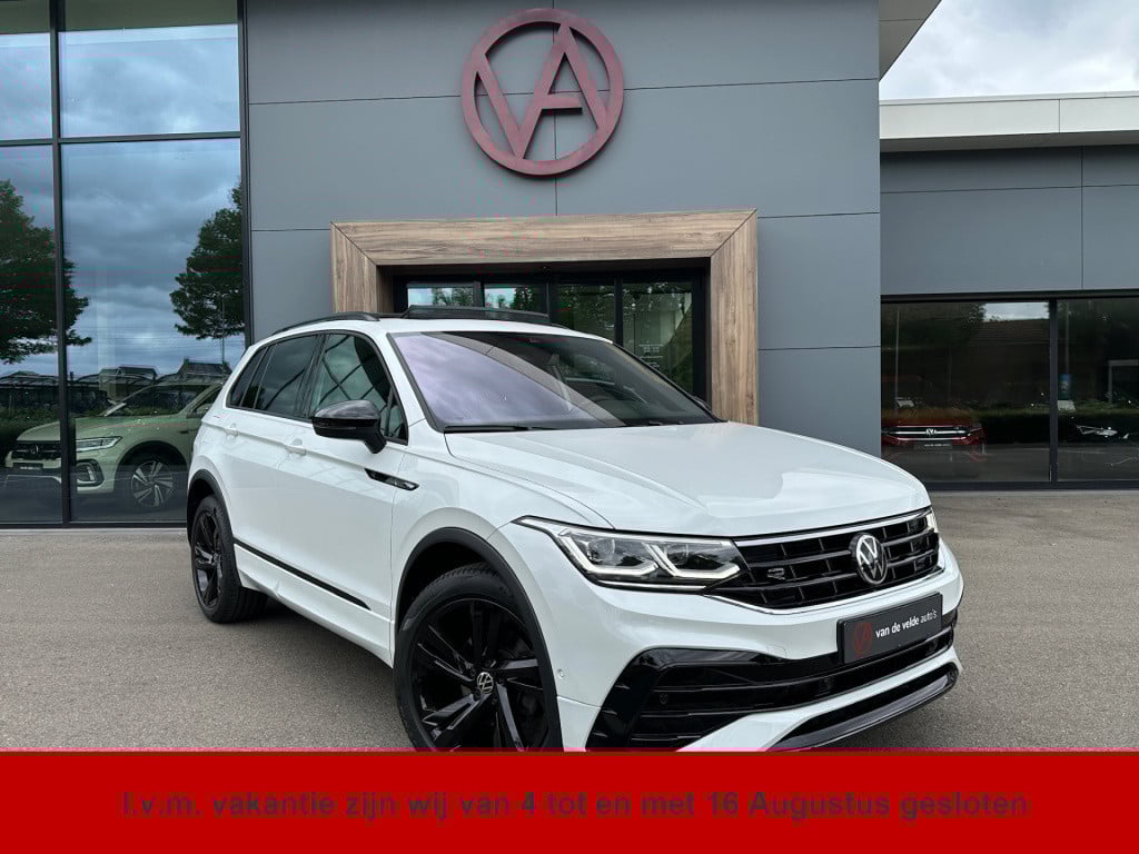 Volkswagen Tiguan 1.5 tsi 150pk dsg r-line blackstyle | panoramadak | trekh