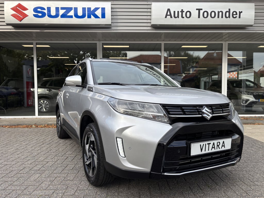 Suzuki Vitara 1.4 boosterjet style smart hybrid/ panoramadak