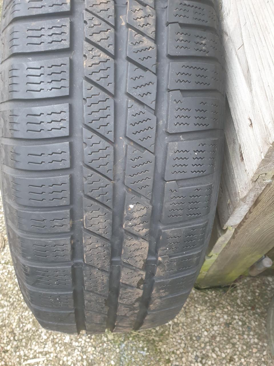 Autovelgen met winterbanden