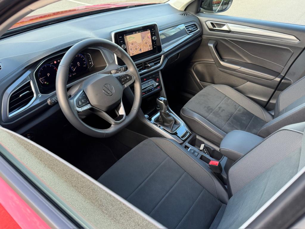 Volkswagen T-roc 1.5 tsi 150pk dsg style | navigatie | standkachel | camera