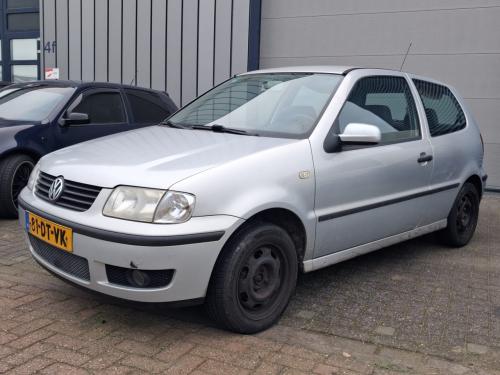 Volkswagen polo 1.4 MPI lage km stand!