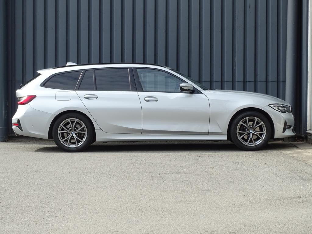 BMW 3-serie touring 318i executive edition sportline