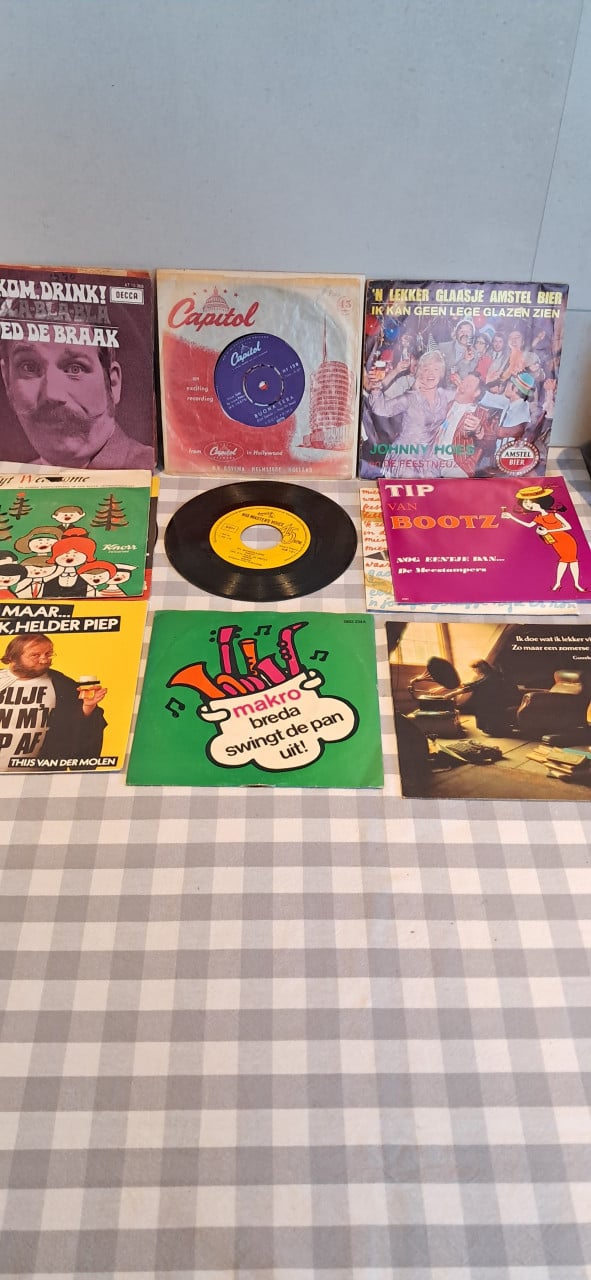 Cd's, Lp's, en (reclame) singeltjes. Deel 1