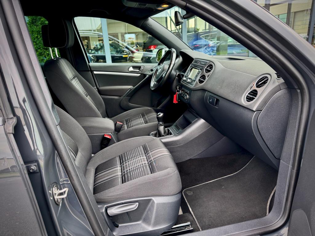 Volkswagen Tiguan 1.4 tsi easyline navi ecc cruise