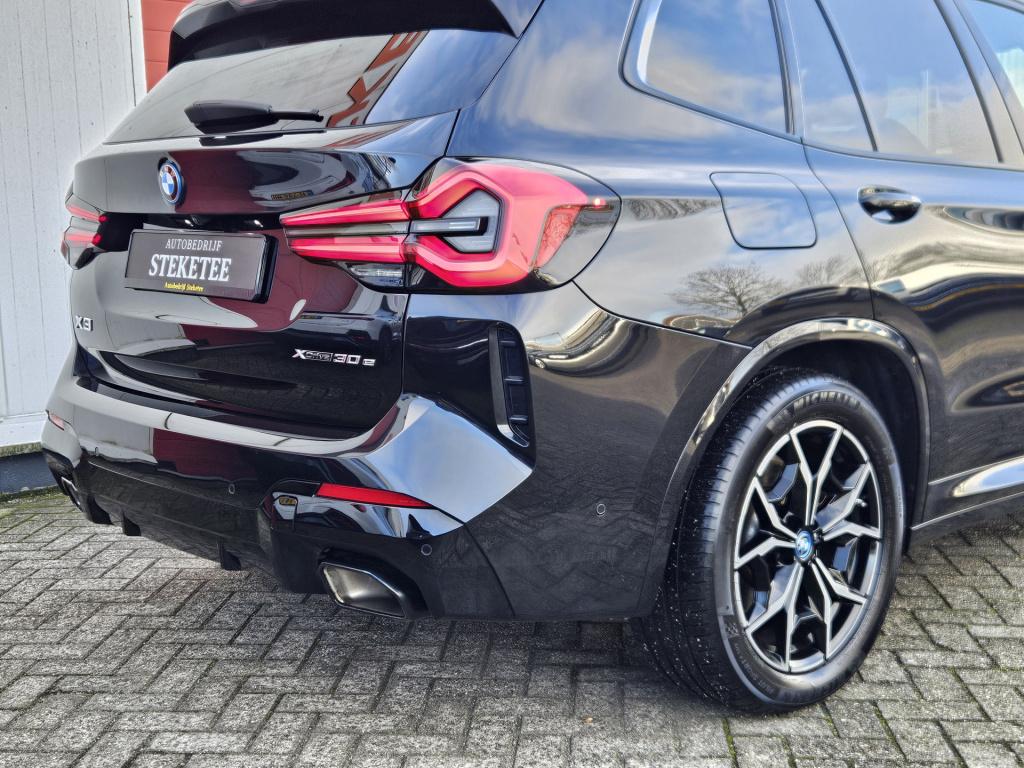 BMW X3 xdrive30e high executive m-sport | pano | head-up