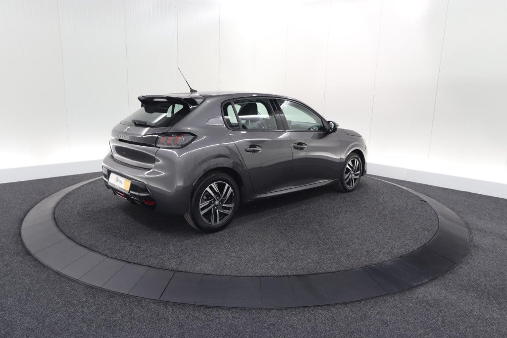 Peugeot 208 puretech 100 eat8 allure | camera | apple carplay | navigatie |