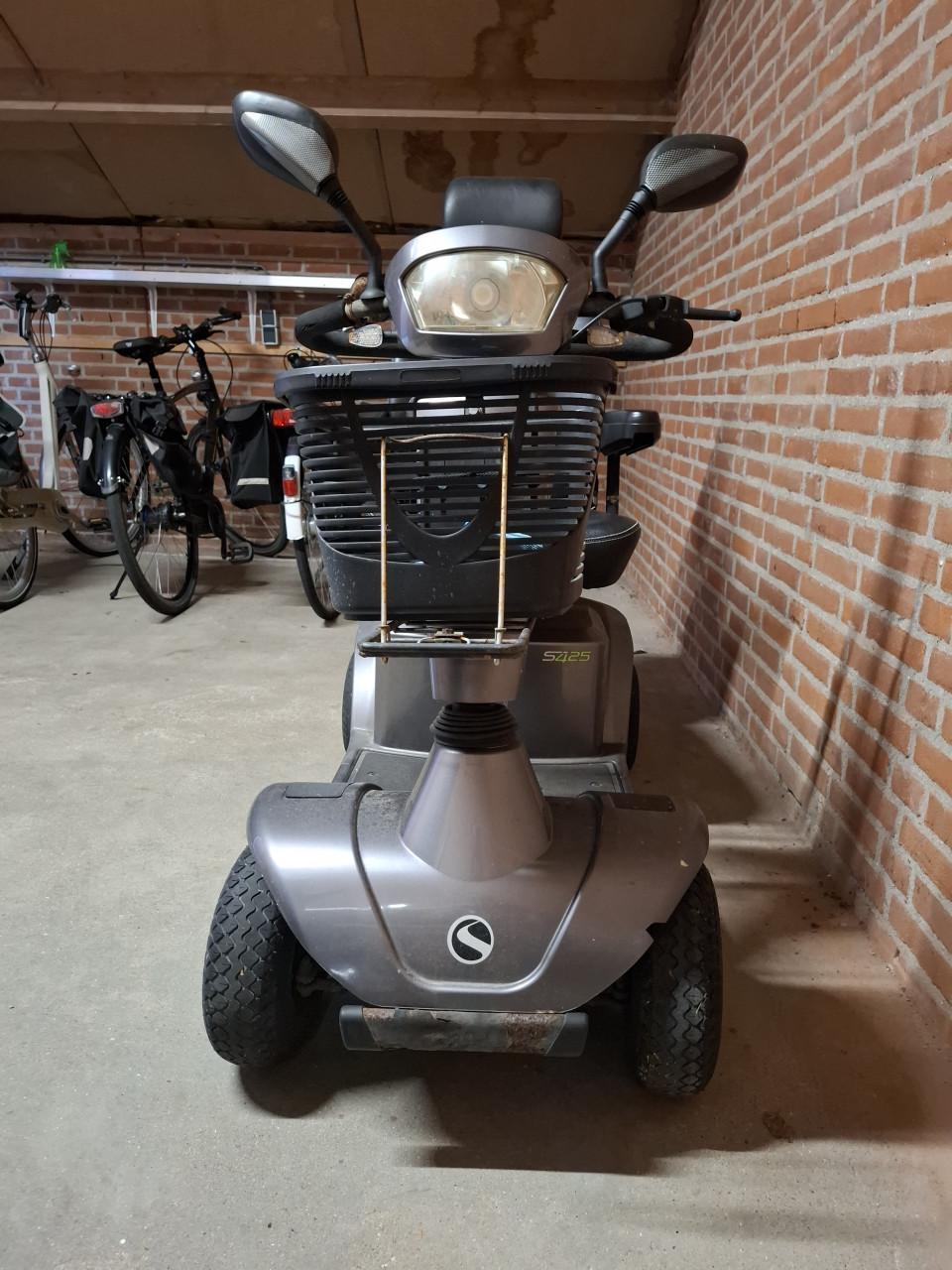 Scootmobiel Sterling S425 4 wielen