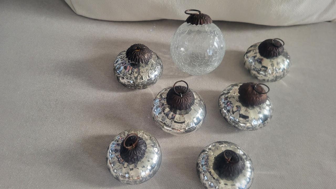 Set v 7 vintage kerstballen kwik glas + craquelé