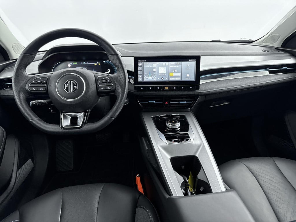 MG Mg5 electric luxury long range 61 kwh mg 5 long range luxury 61 kwh  | l
