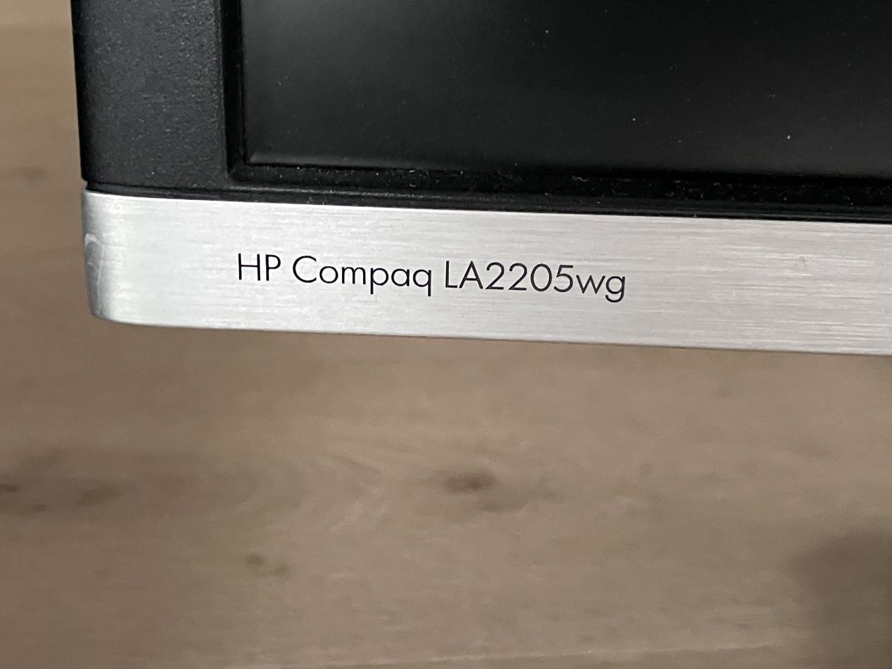 2x monitor 22 inch