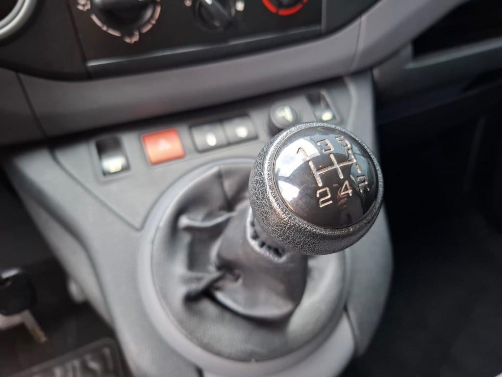 Peugeot Partner 120 1.6 hdi 75 l1 xr airco / nap / elektrische ramen / 3 zi