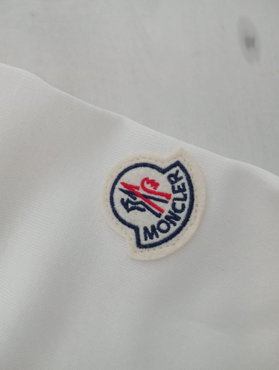 Moncler witte trui maat L – zo goed als nieuw