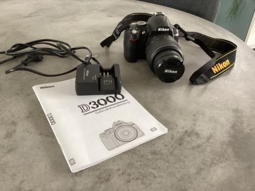Nikon D3000 spiegelreflexcamera met 18-55 lens