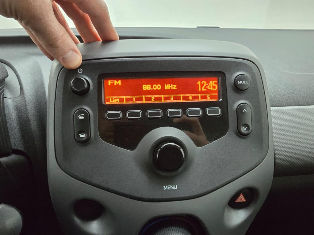 Peugeot 108 occasion 1.0 vti met airco en kleur zwart | tweedehands peugeot